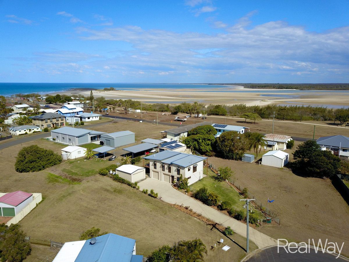 19 Bluewater Drive, Elliott Heads QLD 4670, Image 2