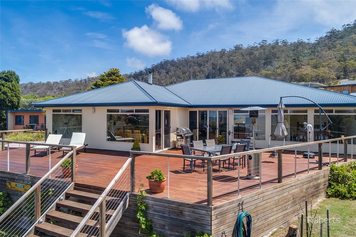 126 Tasman Highway, Bicheno TAS 7215, Image 1