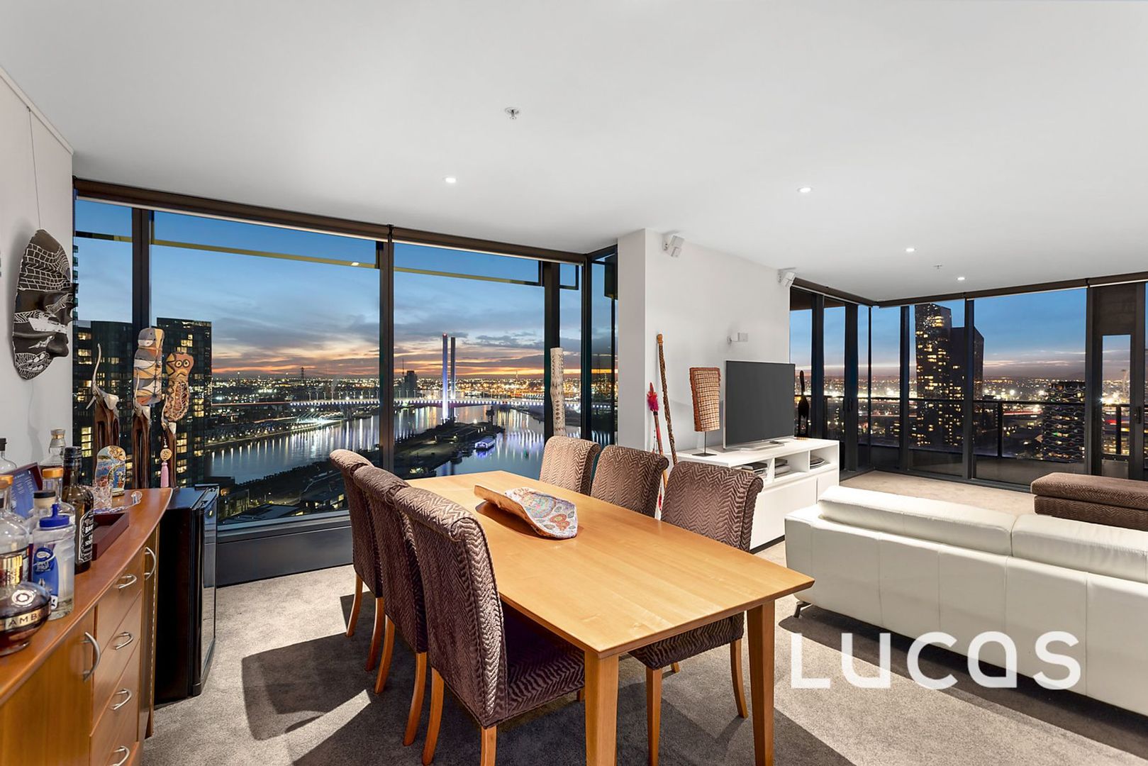 241/55 Victoria Harbour Promenade, Docklands VIC 3008, Image 2