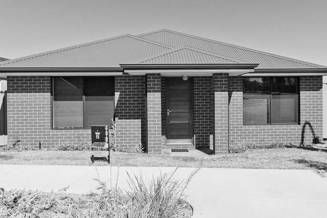 Picture of 2 Thaxted Street, WELLARD WA 6170