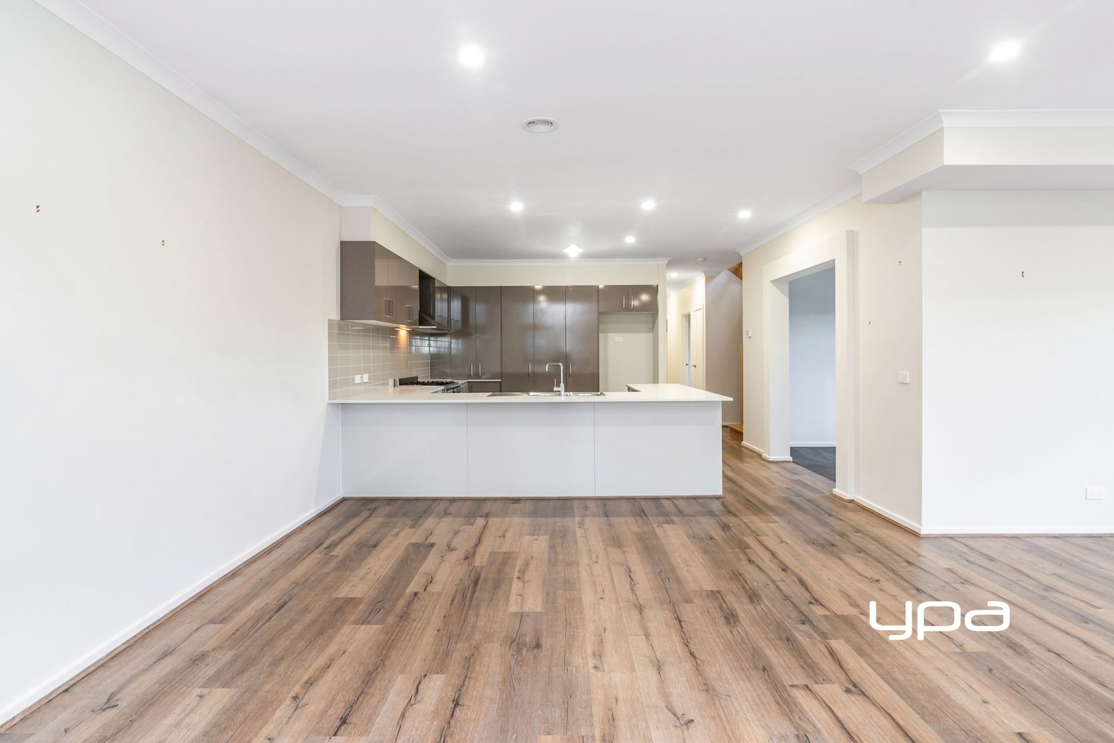 15 Landscape Pl, Sunbury VIC 3429, Image 2