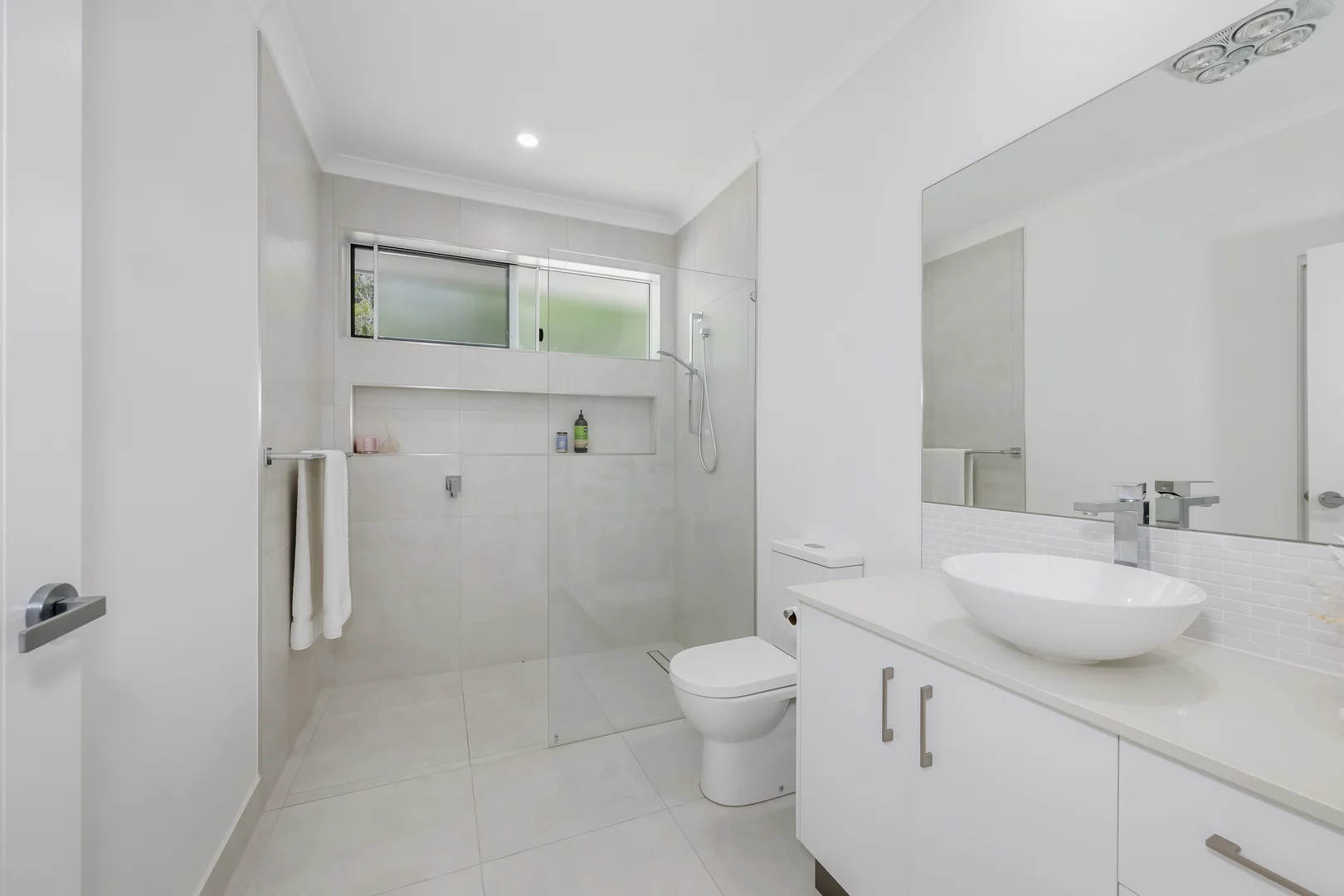 Additional image 28 of 39 Sylvan Drive, Moore Park Beach QLD 4670