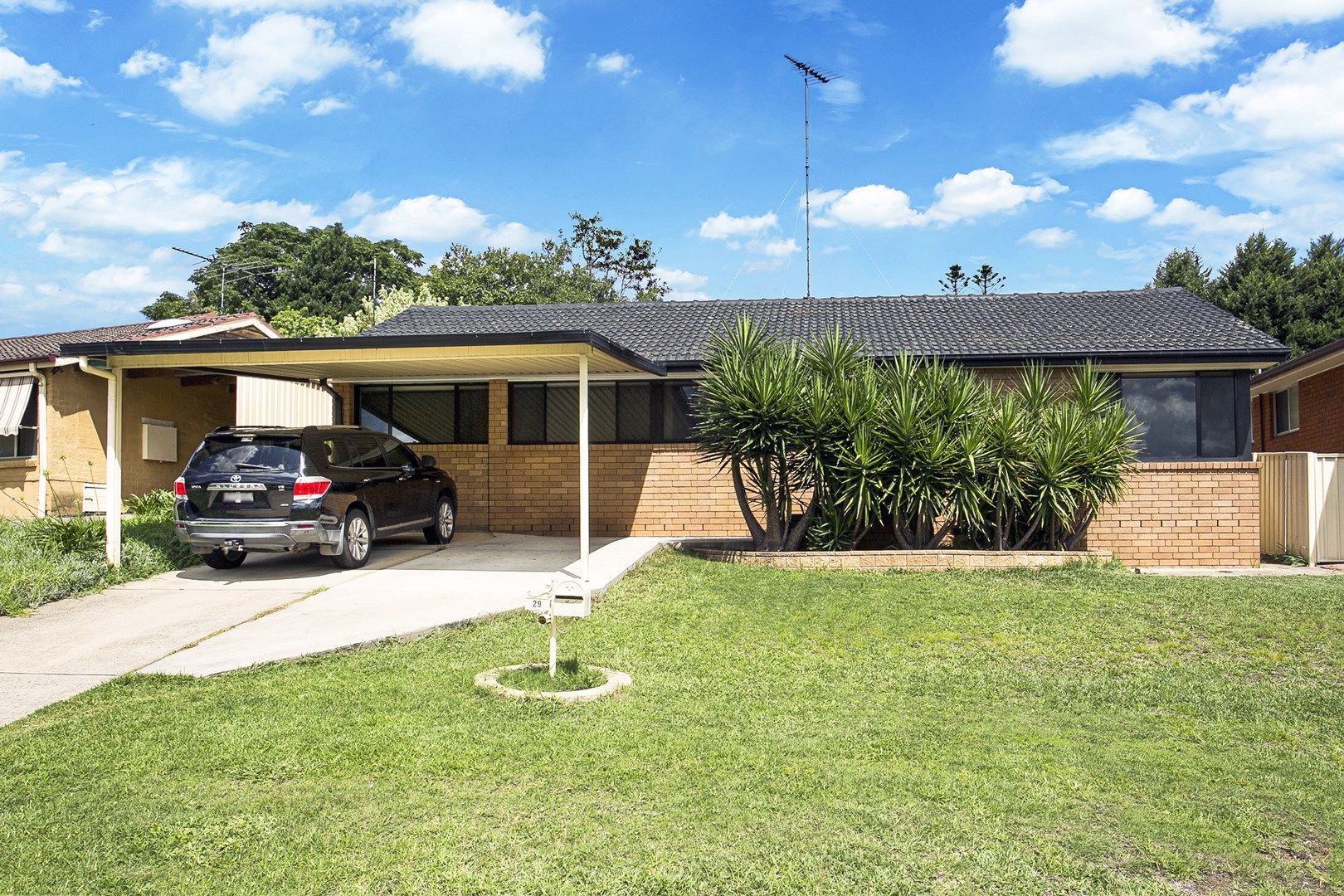 29 Bottlebrush Avenue, Bradbury NSW 2560, Image 0