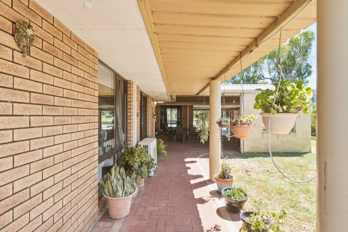 Additional image 22 of 1 Yukon Close, Greenfields WA 6210