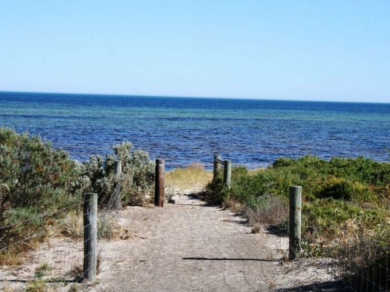 Lot/726 Outlook Road, Black Point SA 5571, Image 1