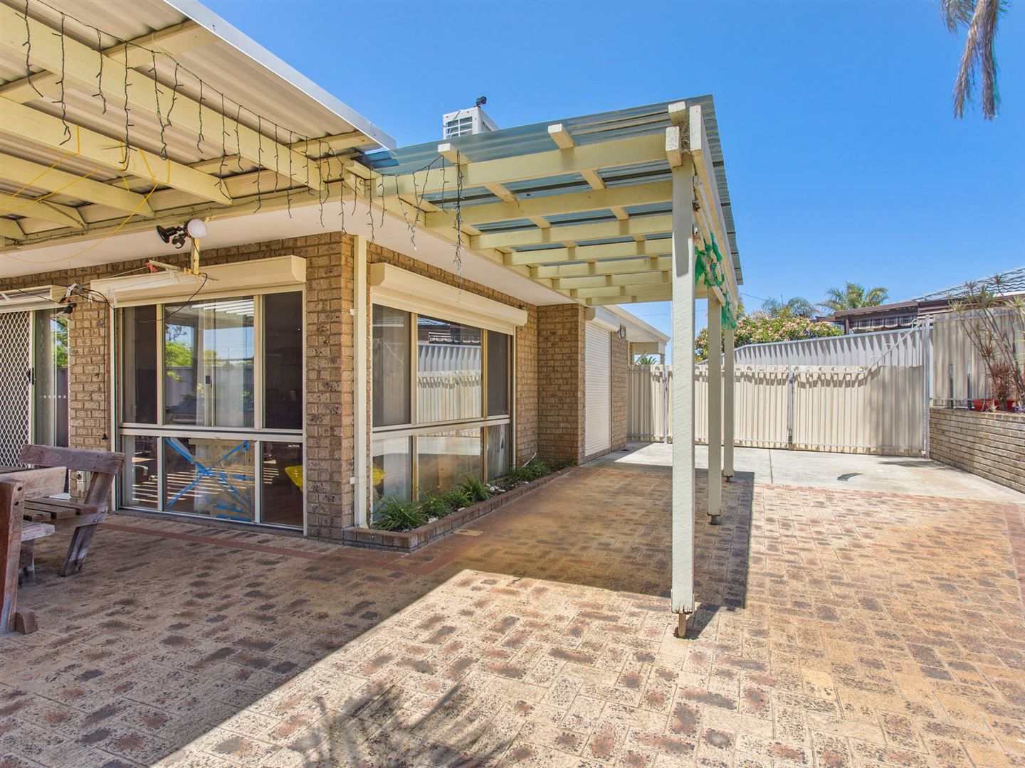 6 Iris Place, Yangebup WA 6164, Image 2