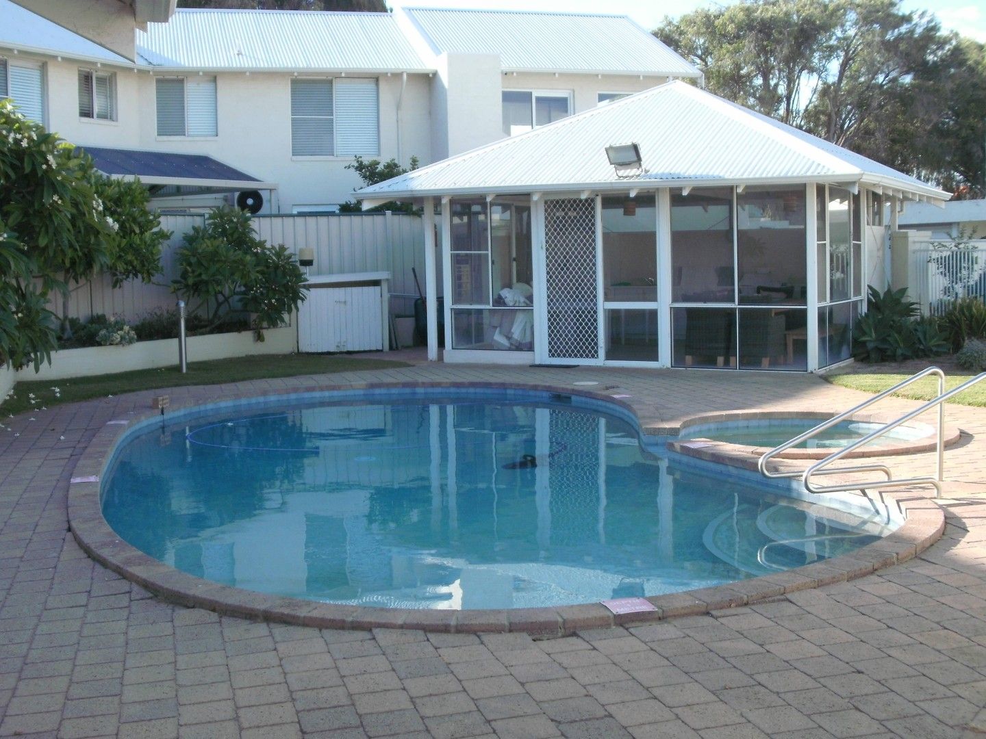 9/19 Flora Terrace, Watermans Bay WA 6020 Villa For Rent Domain