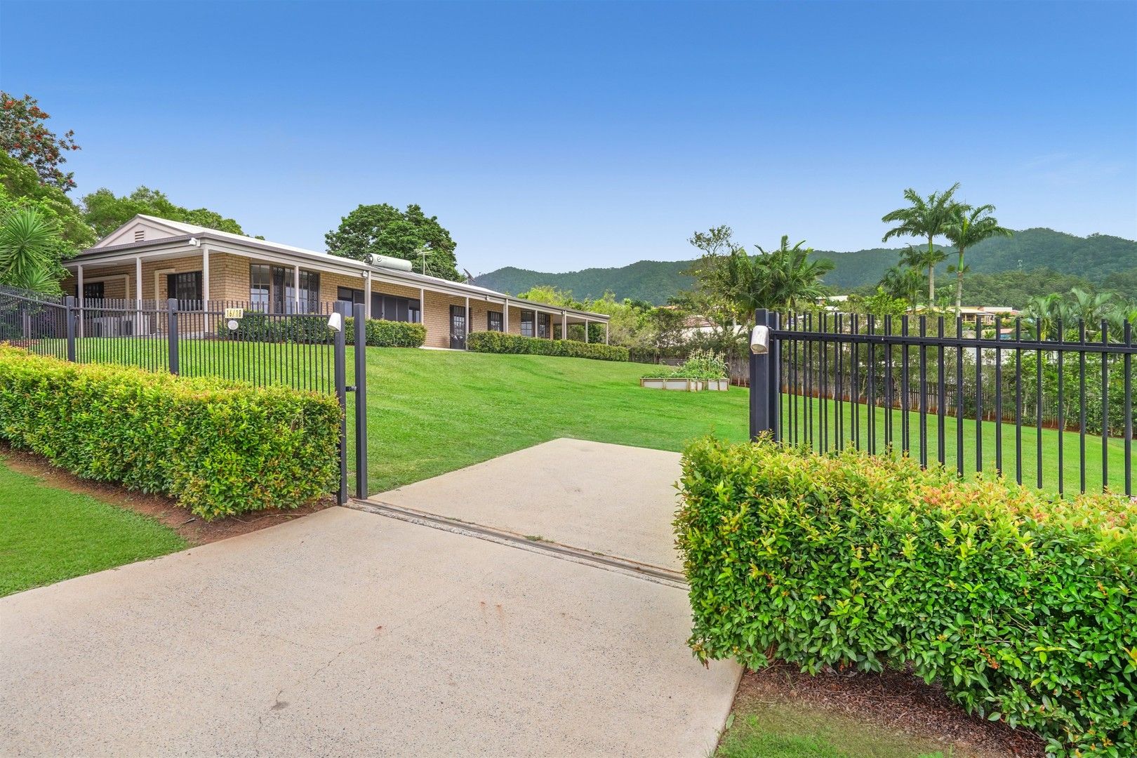 16-18 Allinga Close, Bentley Park QLD 4869, Image 0