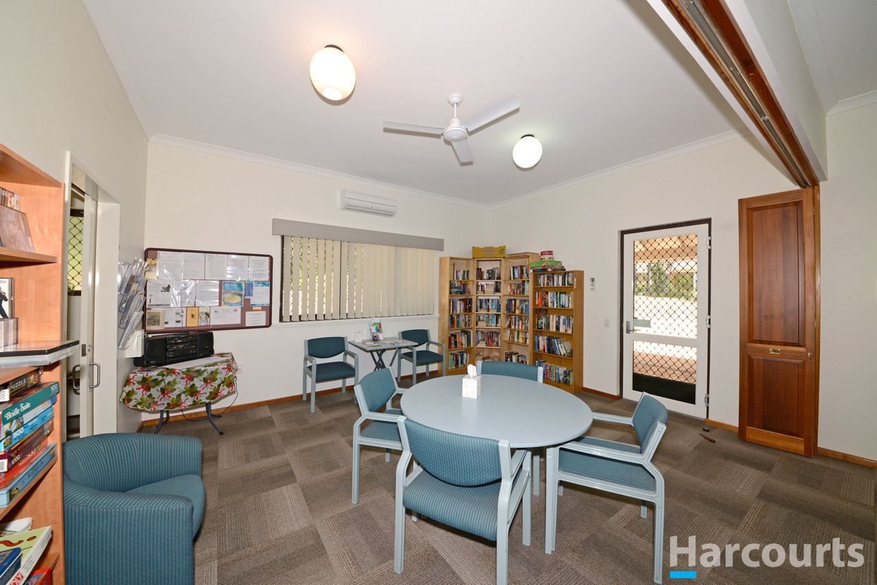 Villa 4/2 Fenton Street, Mundaring WA 6073, Image 2