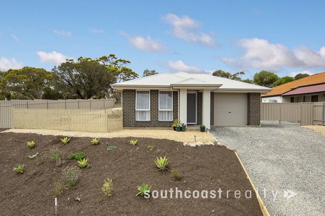 Picture of 6 Seaview Avenue, WIRRINA COVE SA 5204