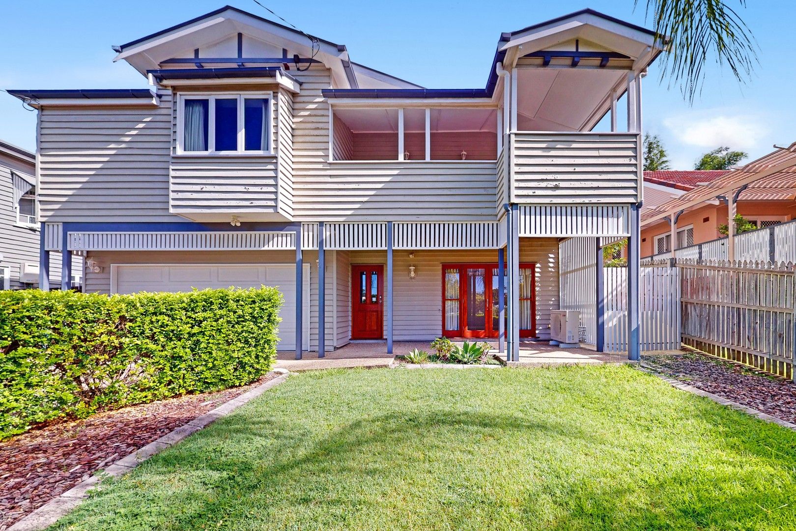 4 bedrooms House in 25 Raff Avenue HOLLAND PARK QLD, 4121