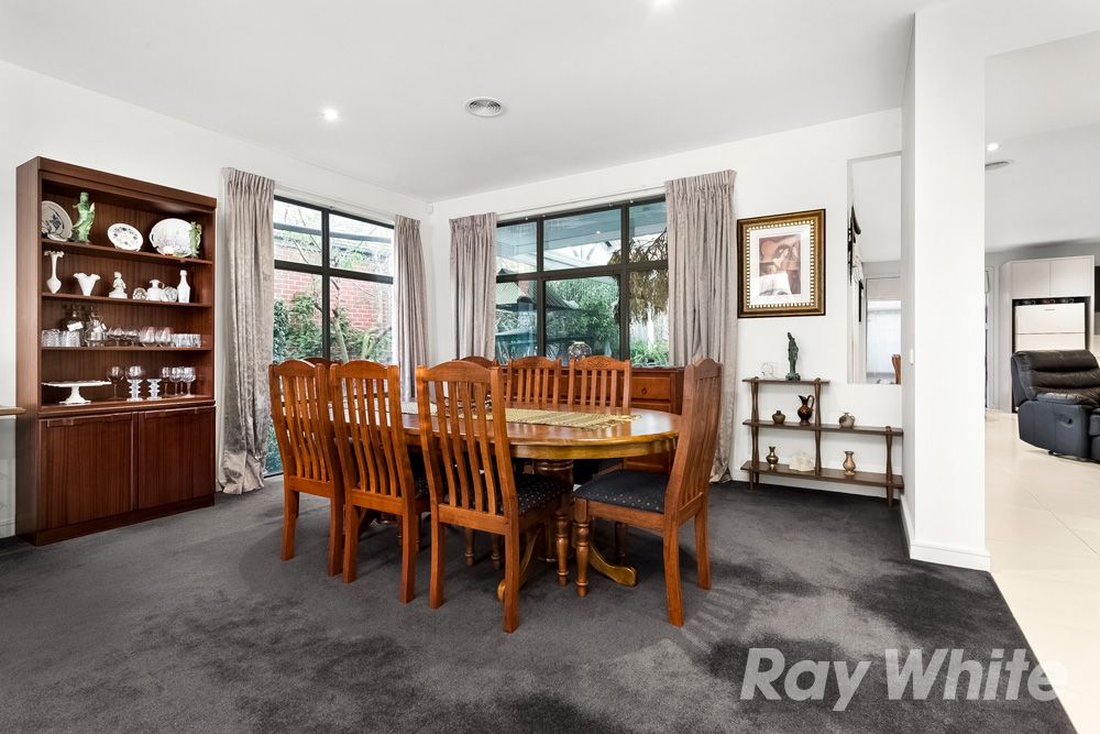 15 Lords Avenue, Mulgrave VIC 3170, Image 2