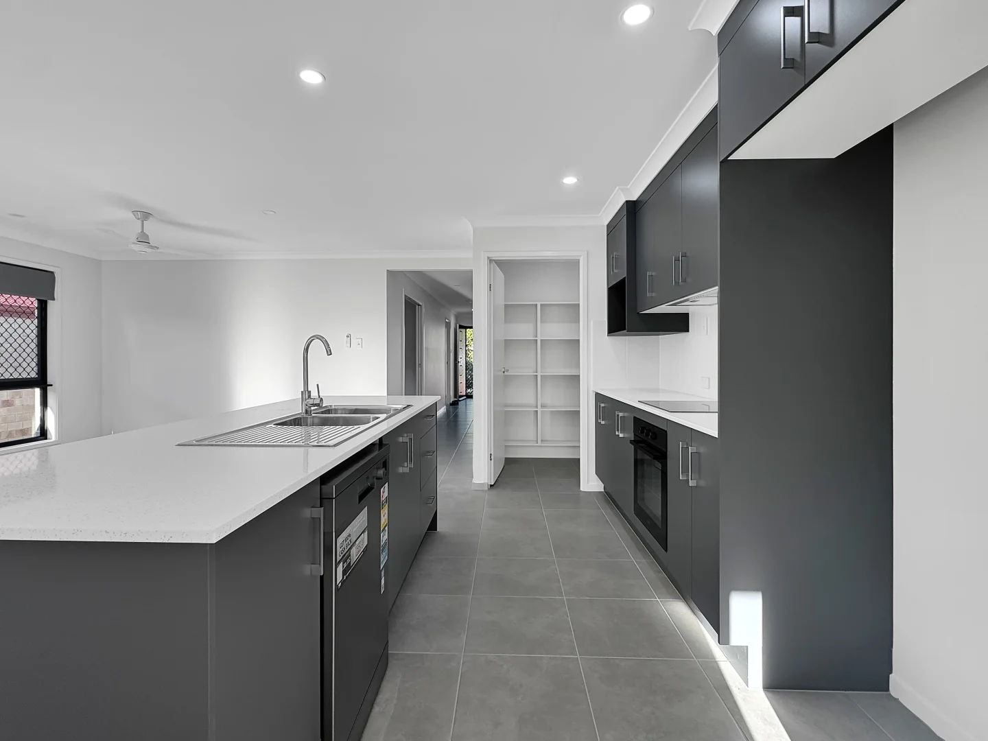 Additional image 3 of 9 Bufflehead Road, Kirkwood QLD 4680