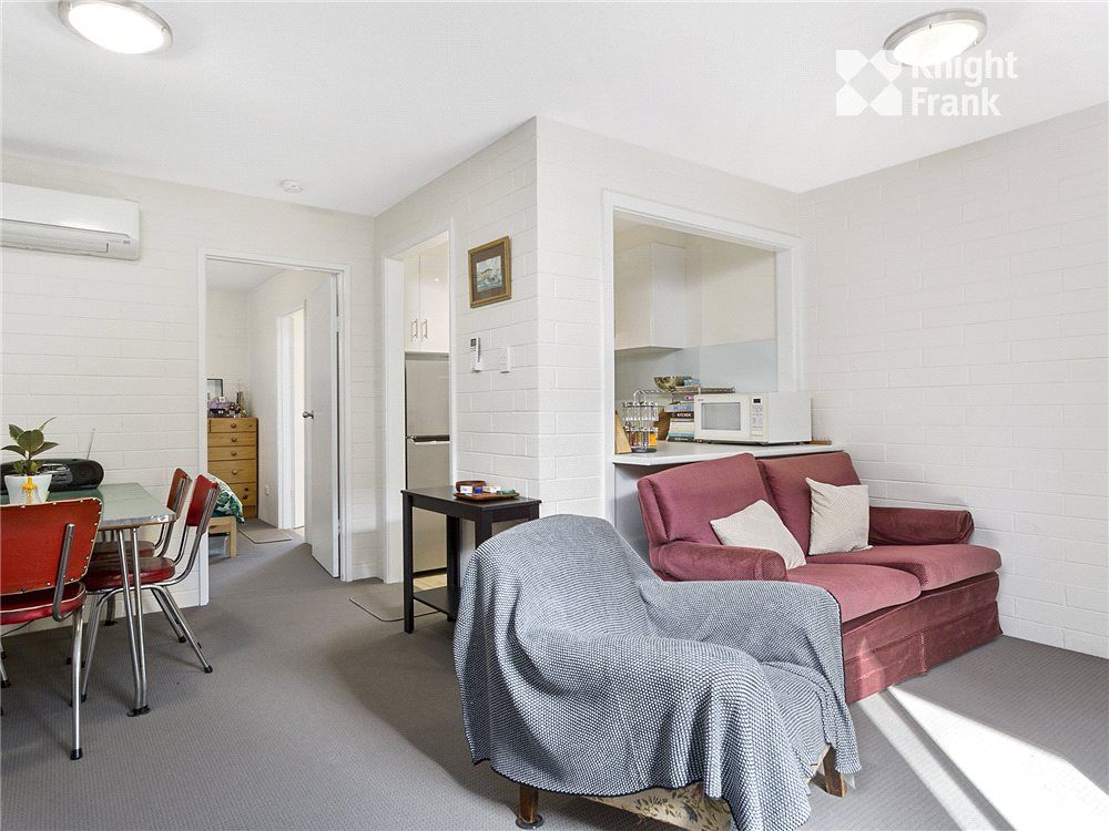 2/207 Churchill Avenue, Sandy Bay TAS 7005, Image 2