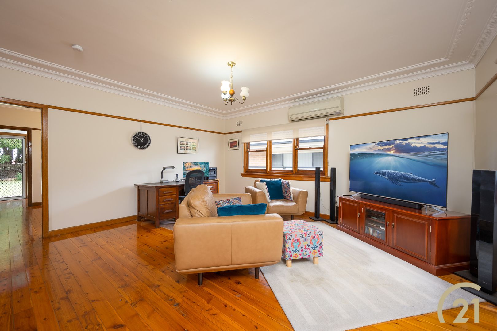 13 Bell Crescent, Fairfield NSW 2165, Image 2