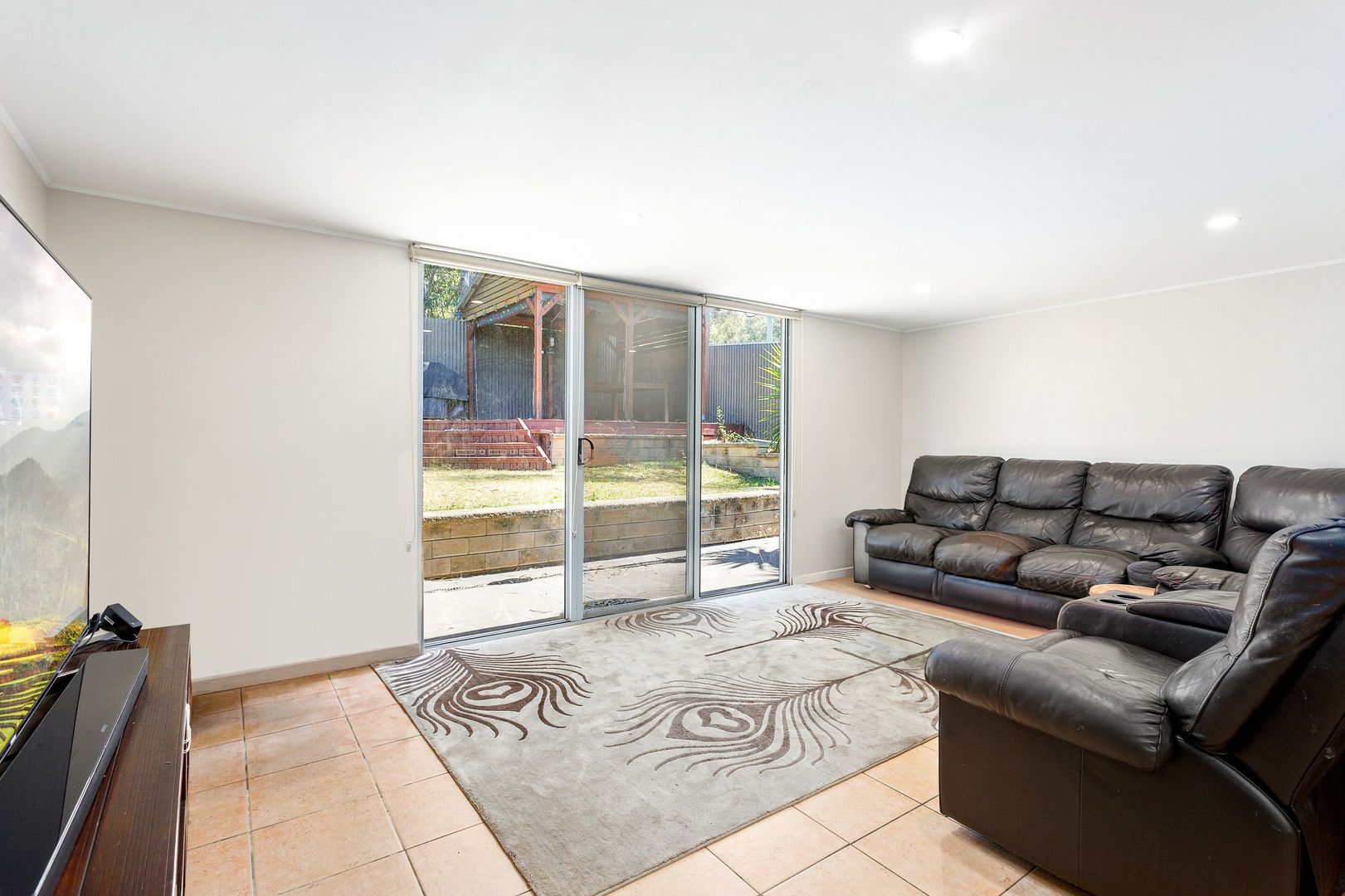 74 Hillside Drive, Albion Park NSW 2527, Image 2