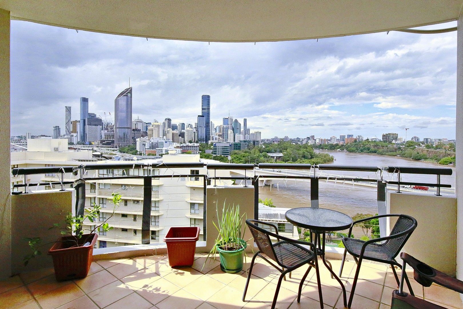 2 bedrooms Apartment / Unit / Flat in 43/228 Vulture Street SOUTH BRISBANE QLD, 4101
