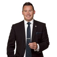 Matt Dewan, Sales representative