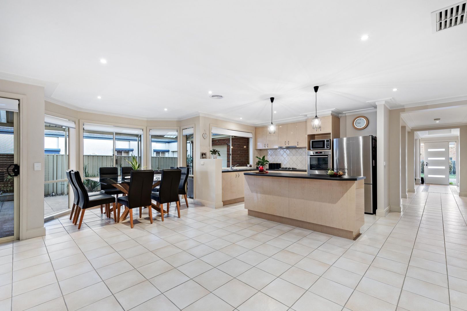 7 Rising Court, Hillside VIC 3037, Image 2