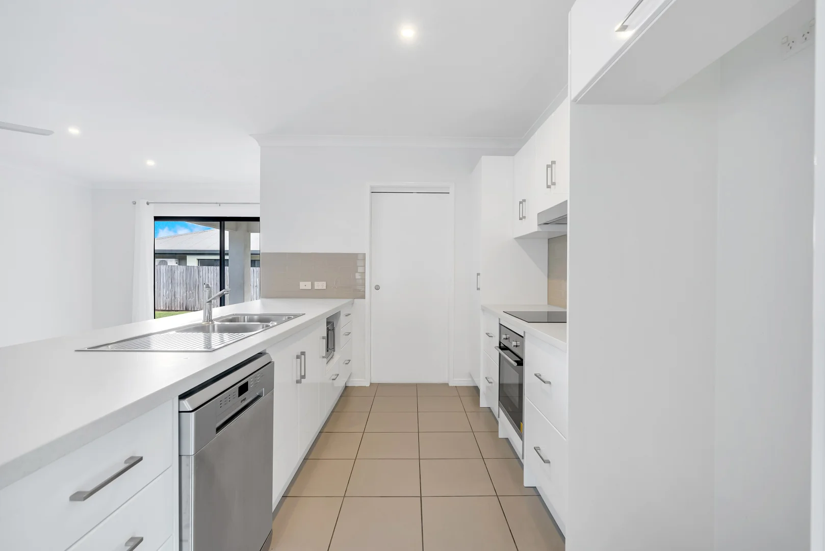 Additional image 3 of 14 Shelbourne Street, Bentley Park QLD 4869