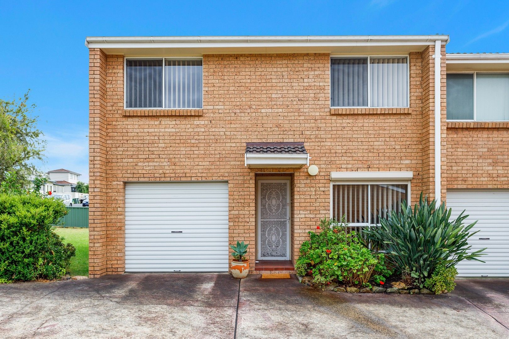 3 bedrooms Townhouse in 1/53 Antrim Avenue WARILLA NSW, 2528