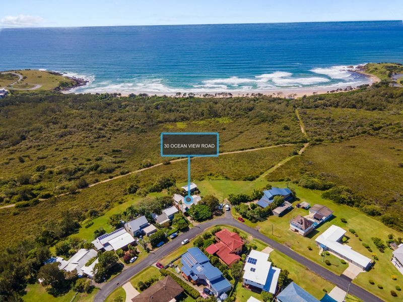 30 Ocean View Road, Arrawarra Headland NSW 2456, Image 0