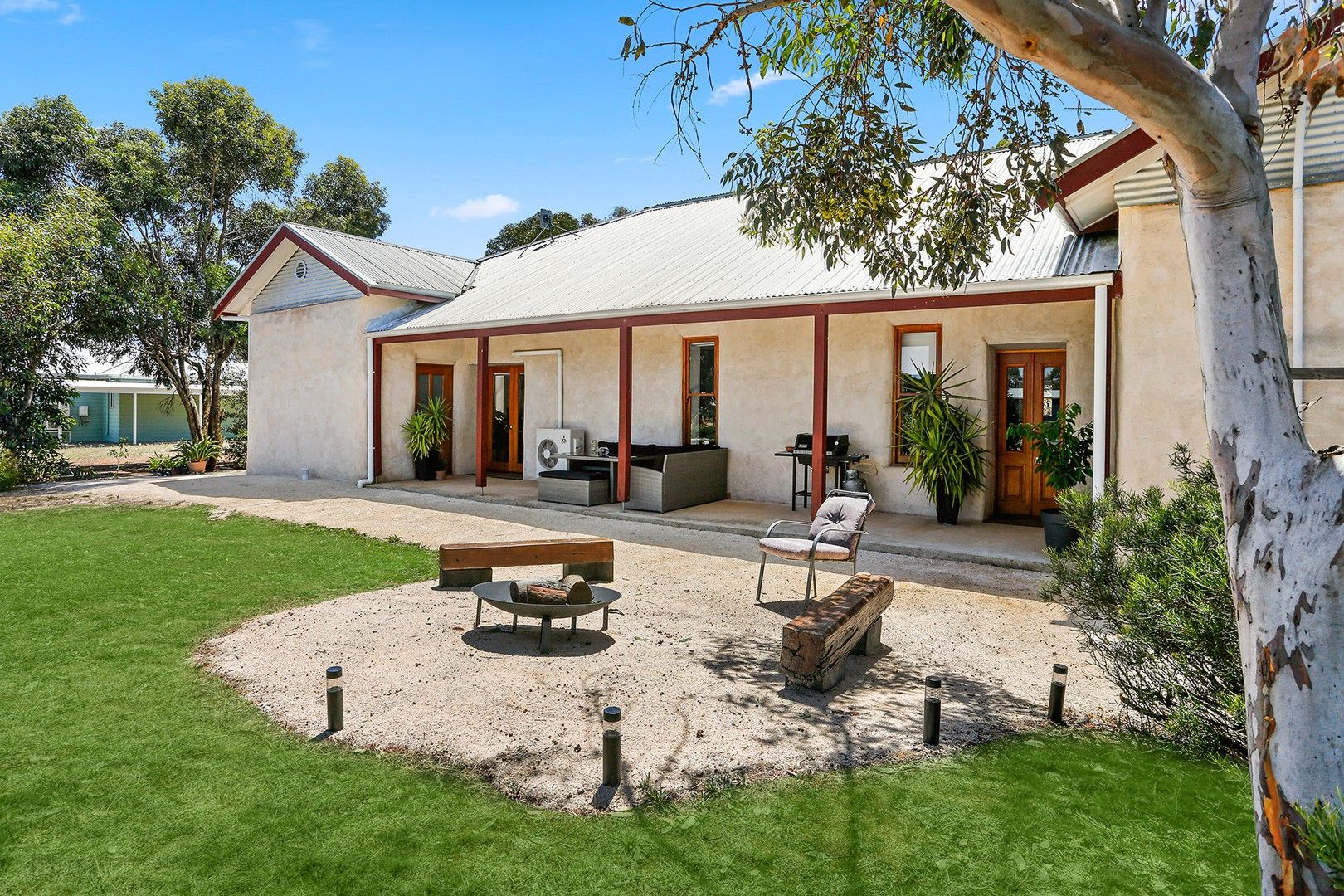 6 East Terrace, Farrell Flat SA 5416 Domain