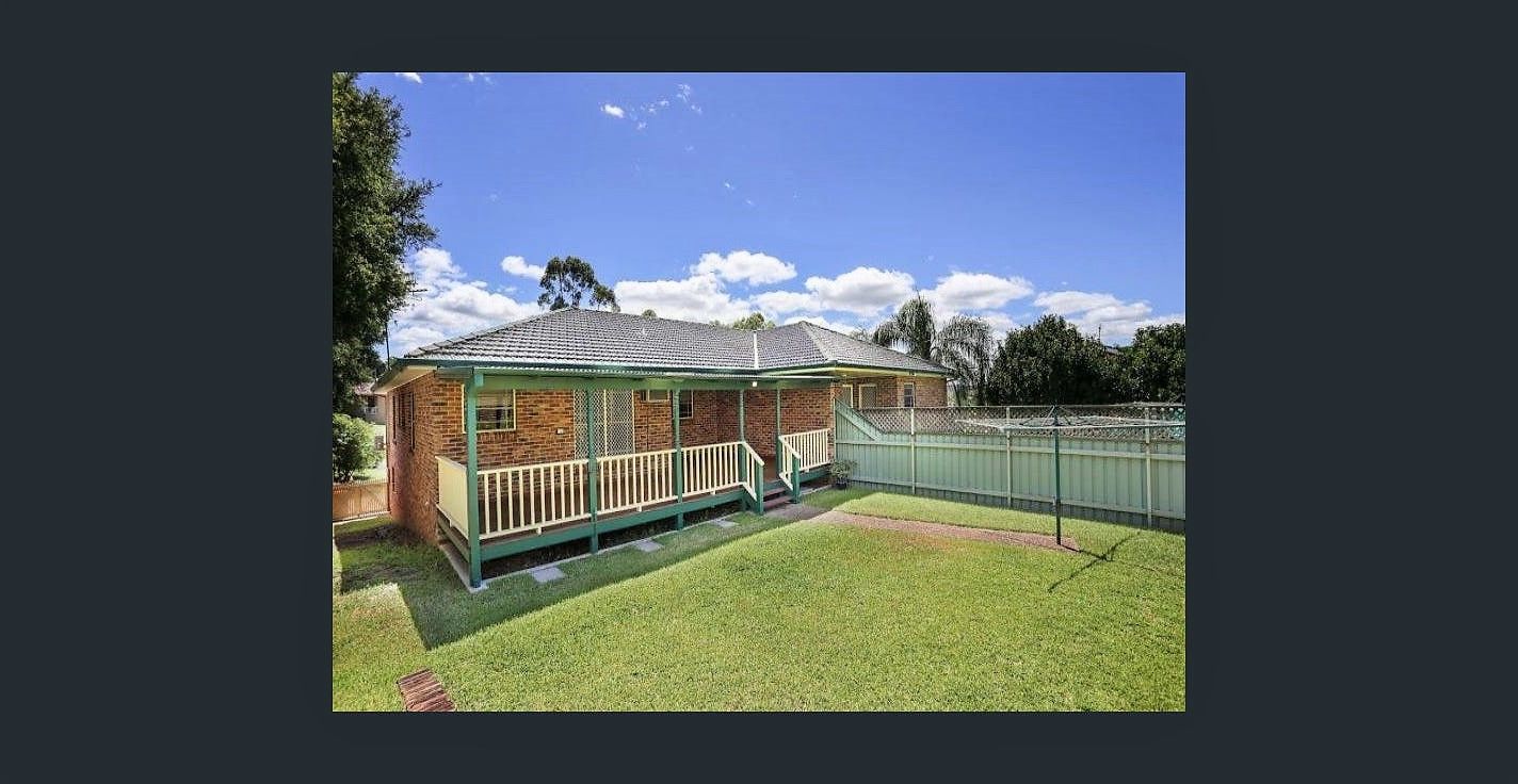 6B Lloyd Jones Drive, Singleton Heights NSW 2330 Townhouse For Rent