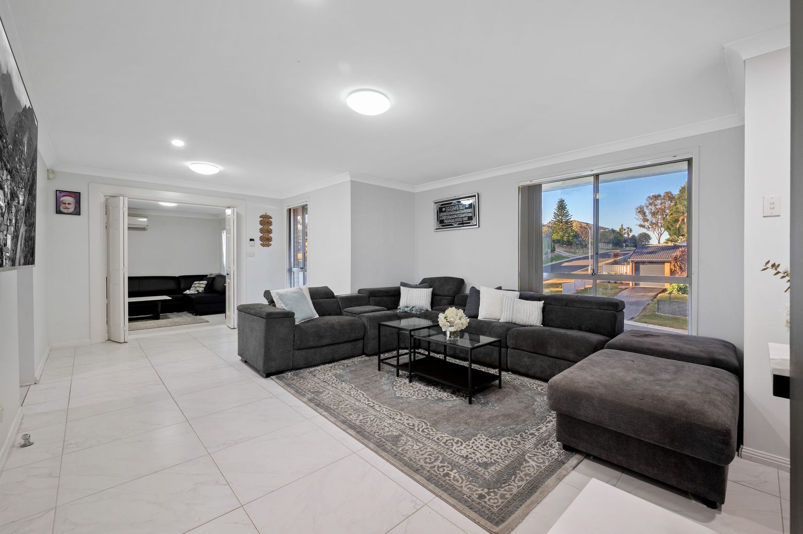 9 Clennam Avenue, Ambarvale NSW 2560, Image 2