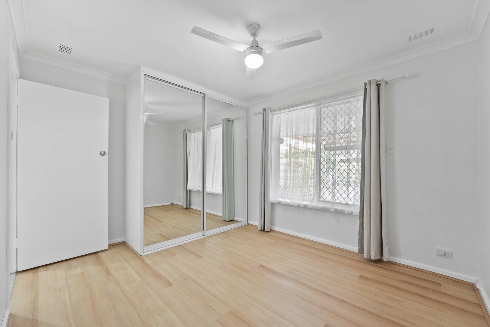 Additional image 19 of 5/15 Fisher St, Rockingham WA 6168