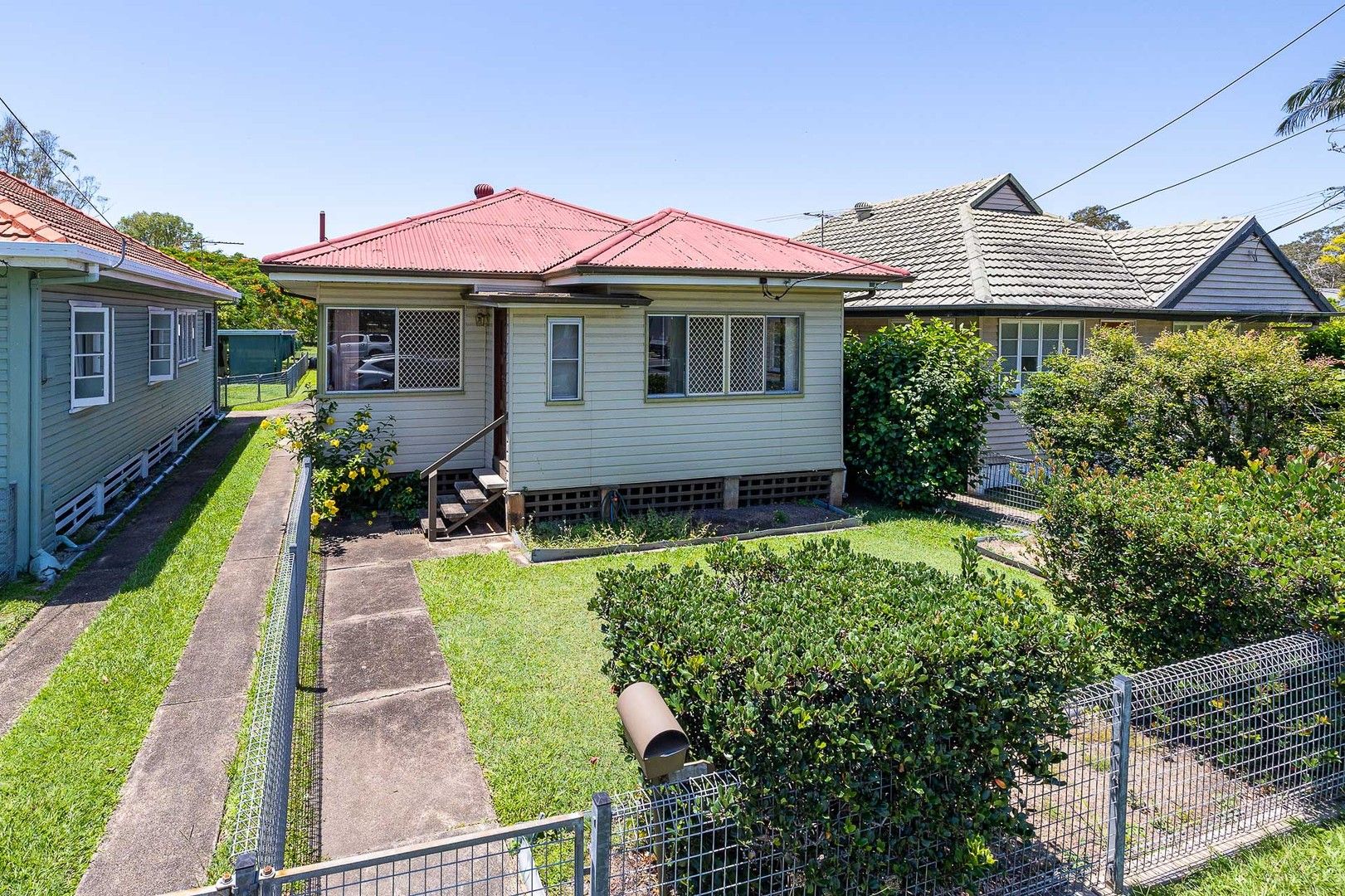 2 bedrooms House in 156 Board Street DEAGON QLD, 4017