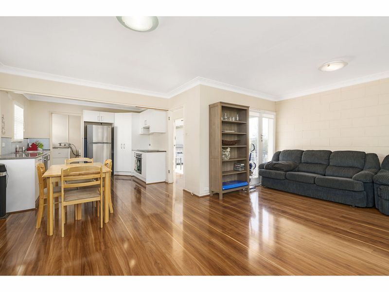 5 Eaglemont Crescent, Campbelltown NSW 2560, Image 1