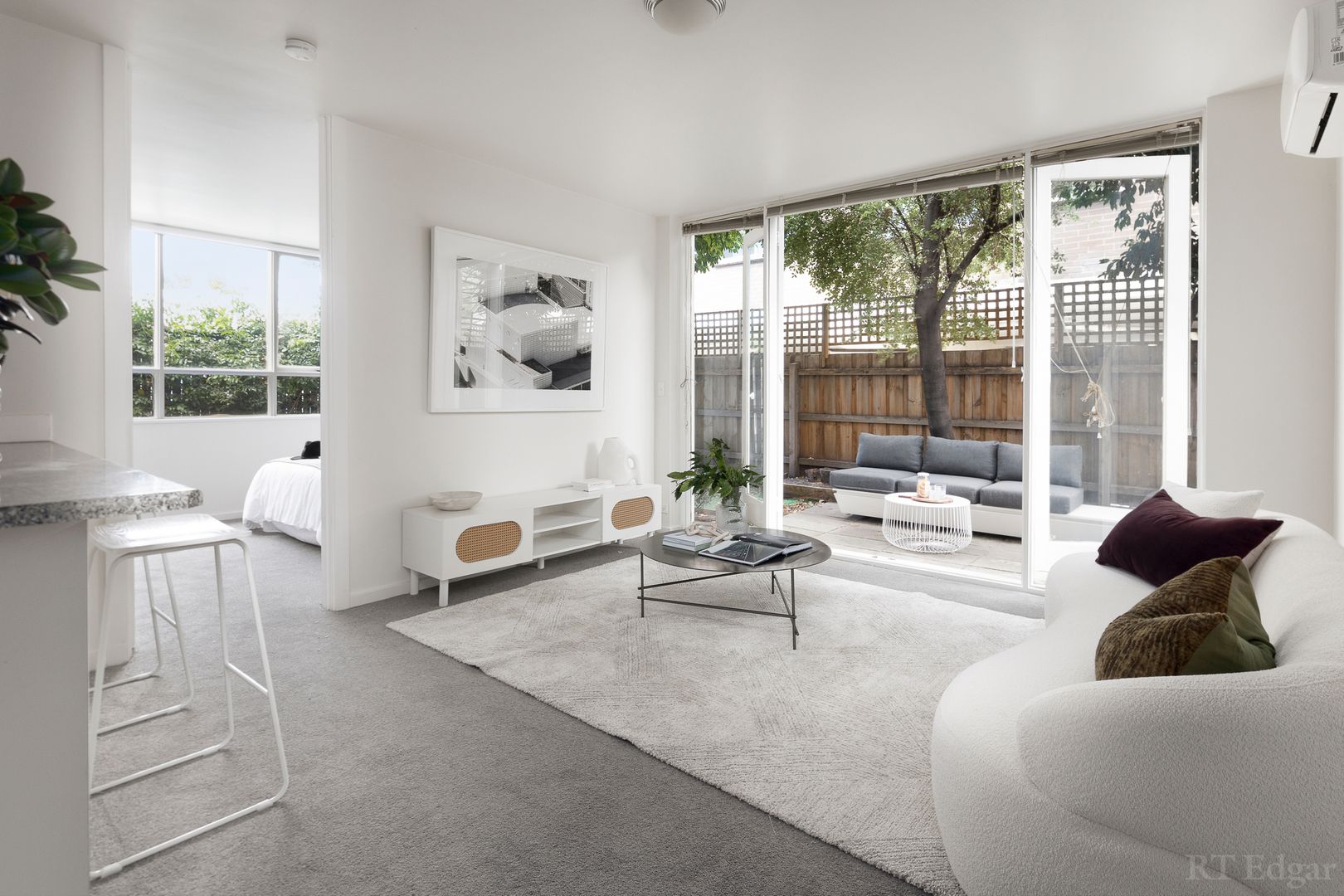 2/8 Pasley Street, South Yarra VIC 3141, Image 1