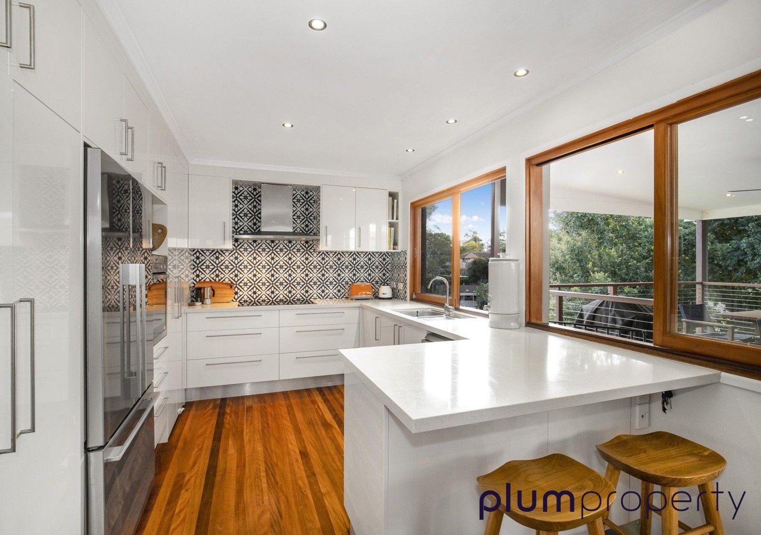 3 bedrooms House in 52 Cassandra Street CHAPEL HILL QLD, 4069