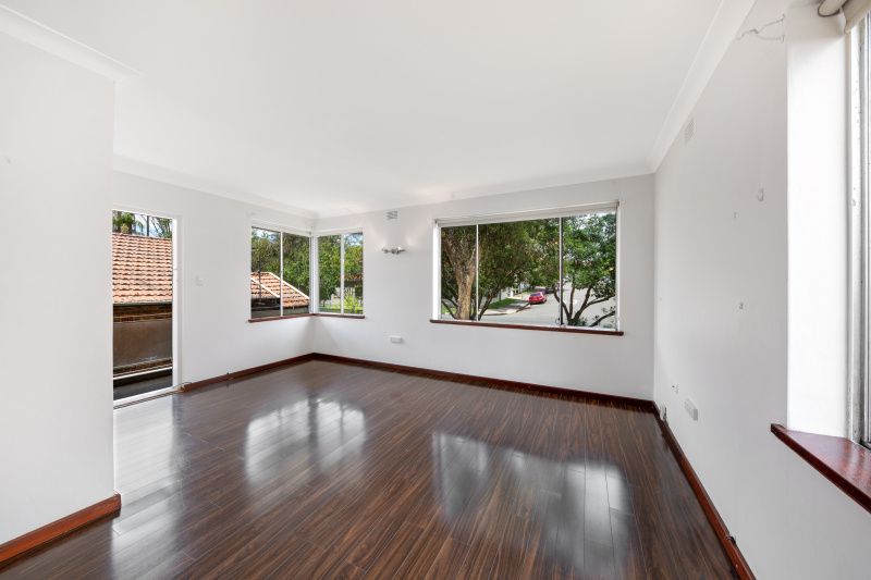 2 bedrooms Apartment / Unit / Flat in 3/157 Ourimbah  Road MOSMAN NSW, 2088