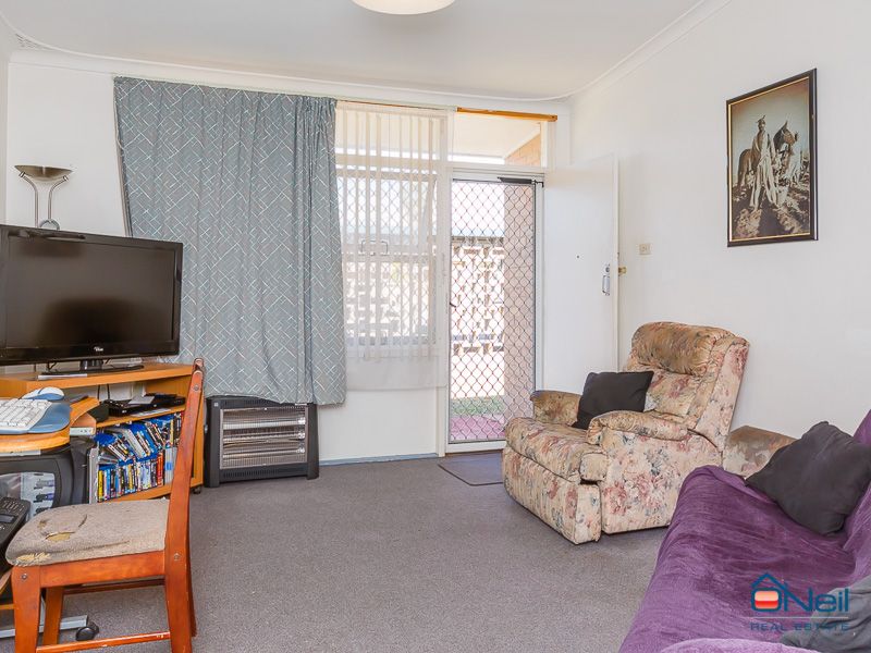 Unit 4 / 3021 Albany Highway, KELMSCOTT WA 6111, Image 2