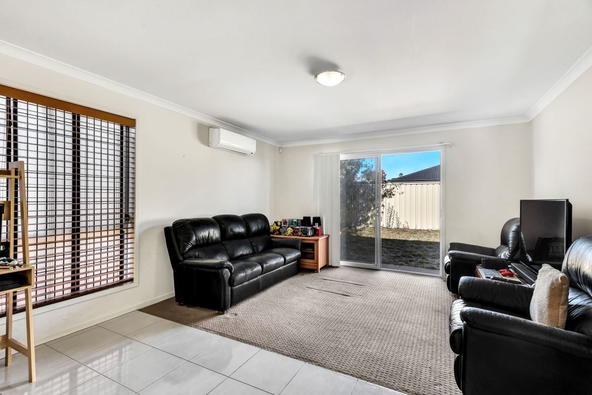 13 The Circuit, Smithfield SA 5114, Image 2