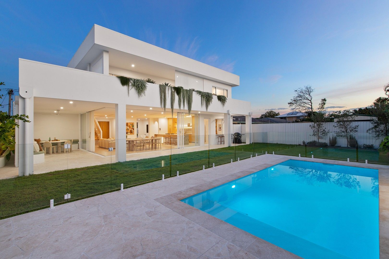 5 bedrooms House in 5 Iluka Street PALM BEACH QLD, 4221