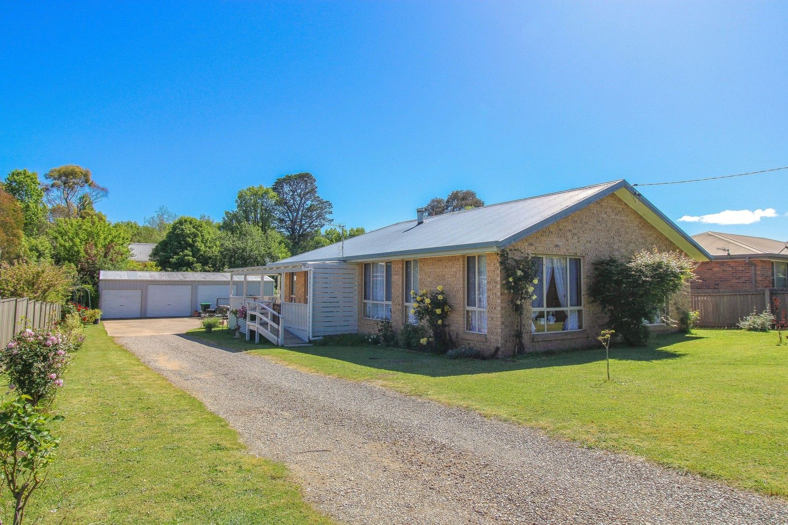 4 bedrooms House in 64 Cowper Street BRAIDWOOD NSW, 2622