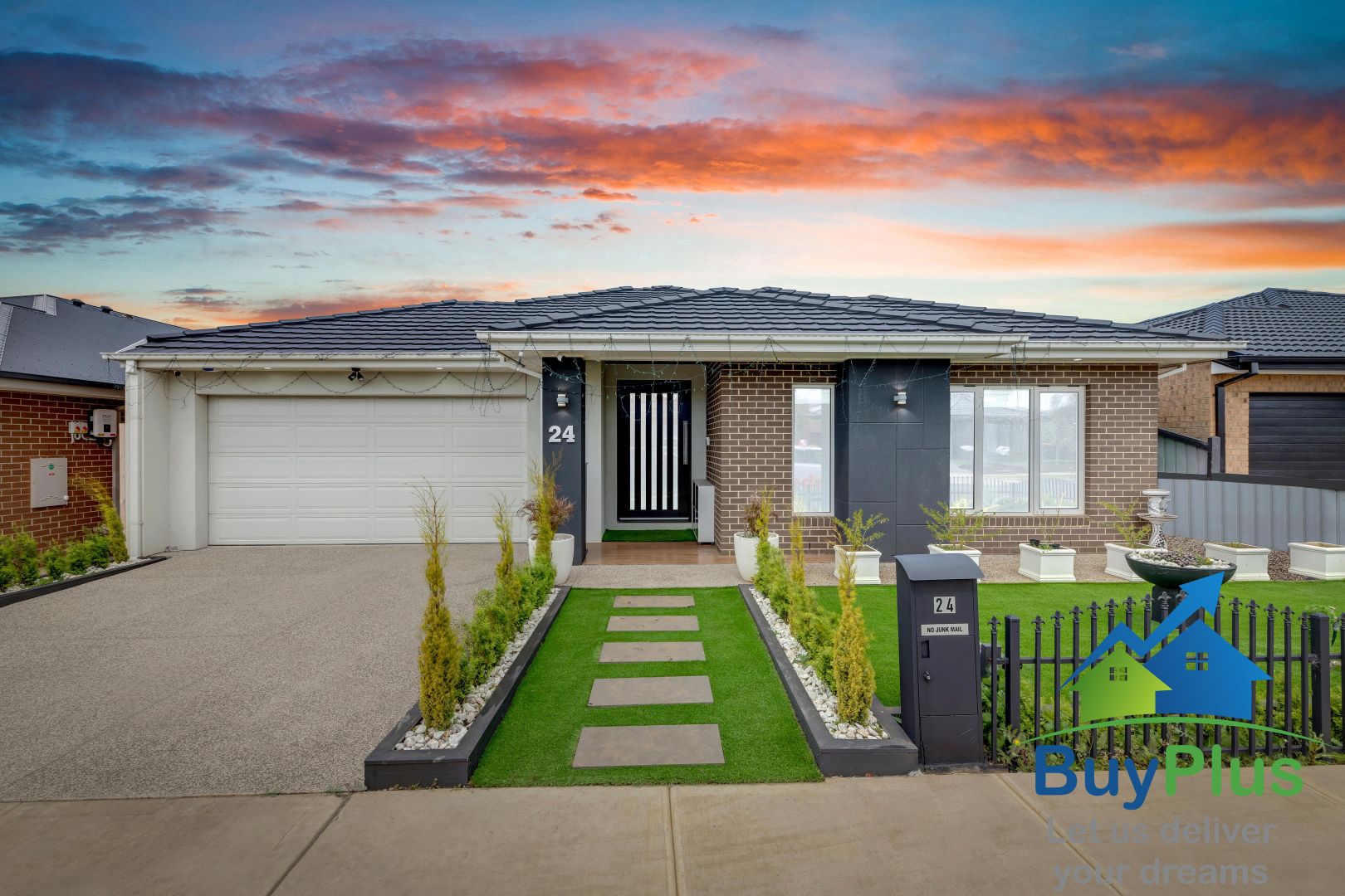 24 Kirkham Drive, Thornhill Park VIC 3335 Domain