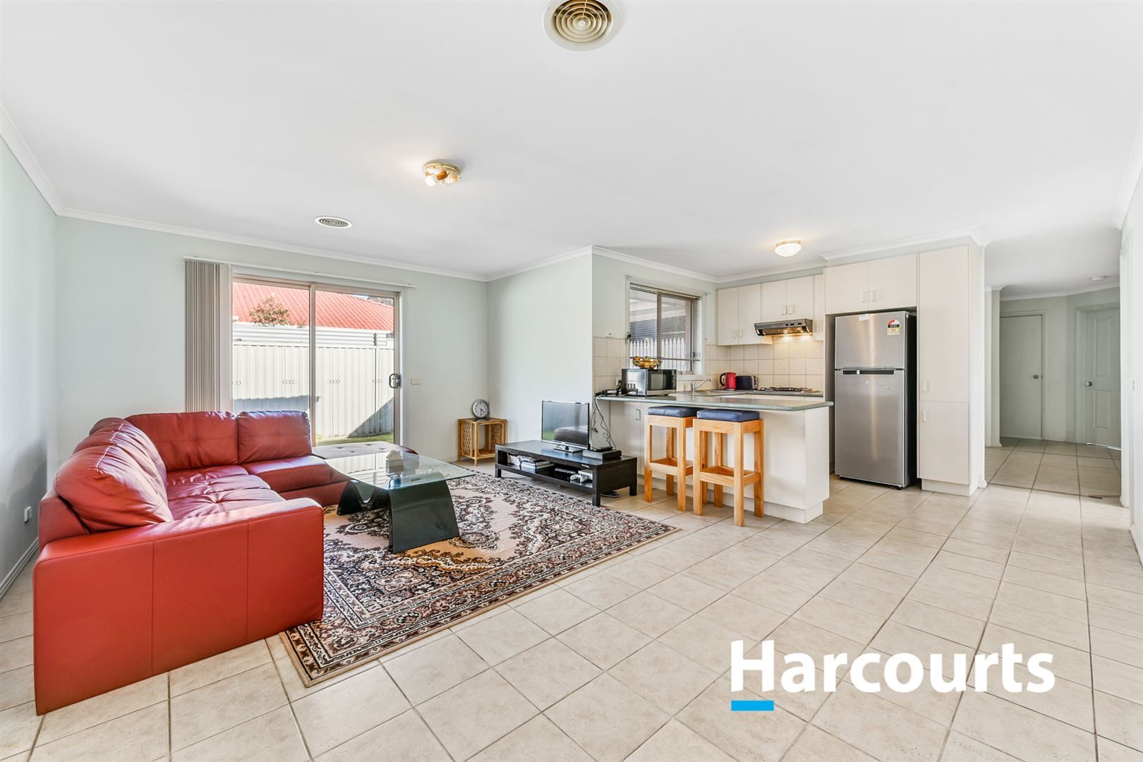 82 Scotsdale Drive, Cranbourne East VIC 3977, Image 2