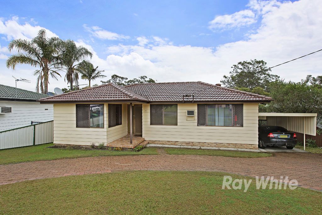 3 bedrooms House in 19 Rexton Parade BLACKALLS PARK NSW, 2283