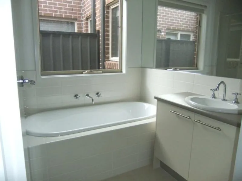 POINT COOK LIVING-New Carpet - Widok 5