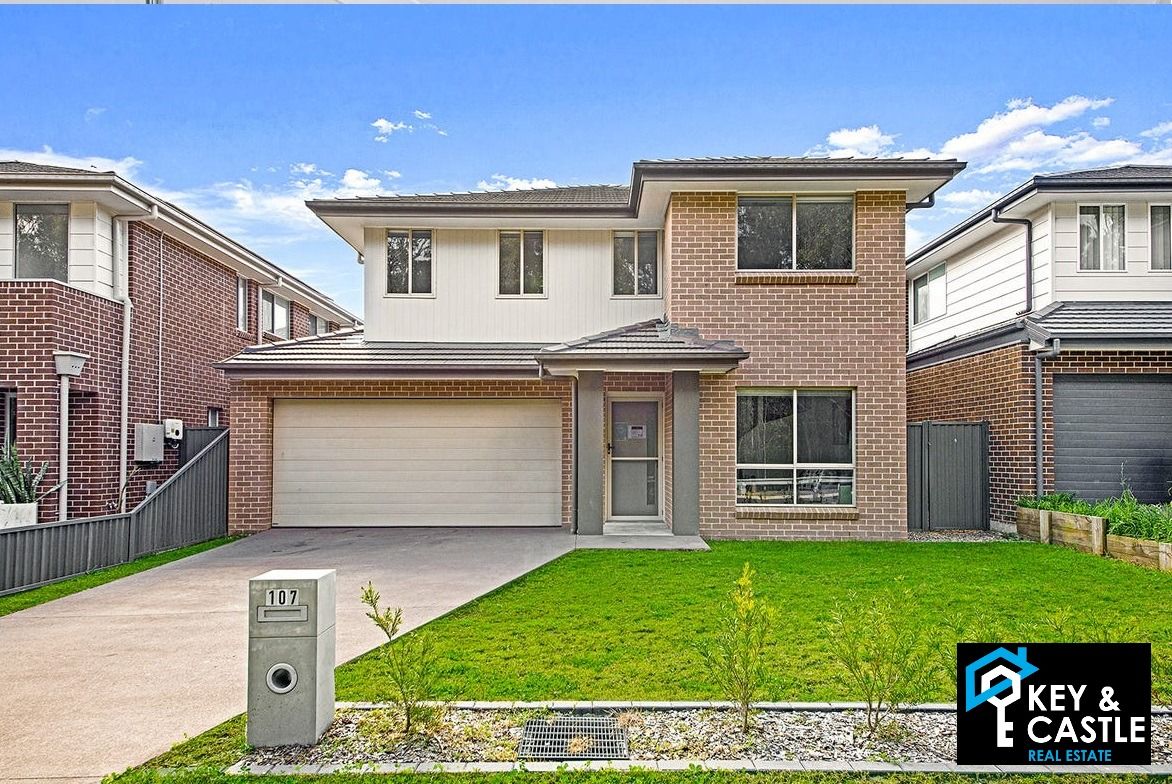 4 bedrooms House in CALL BHARGAV TO BOOK PRIVATE INSPECTION MARSDEN PARK NSW, 2765