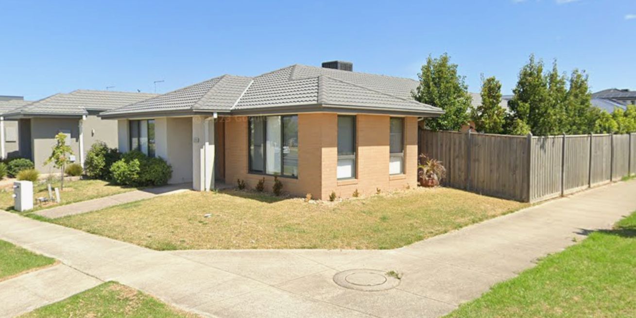 15 Thoroughbred Drive, Clyde North VIC 3978, Image 0