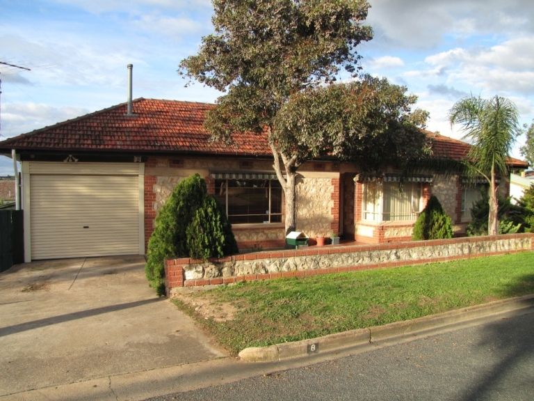 3 bedrooms House in 8 Joyce Street MURRAY BRIDGE SA, 5253