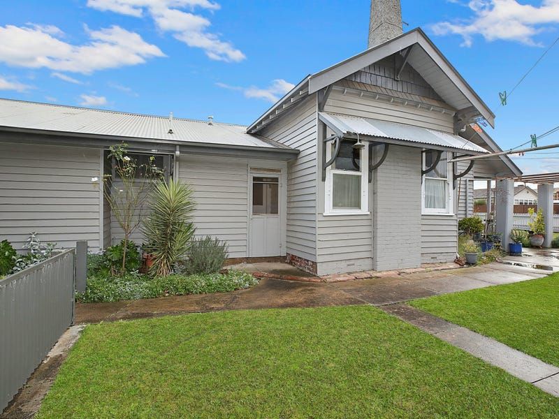 30 Pollack Street, Colac VIC 3250, Image 2