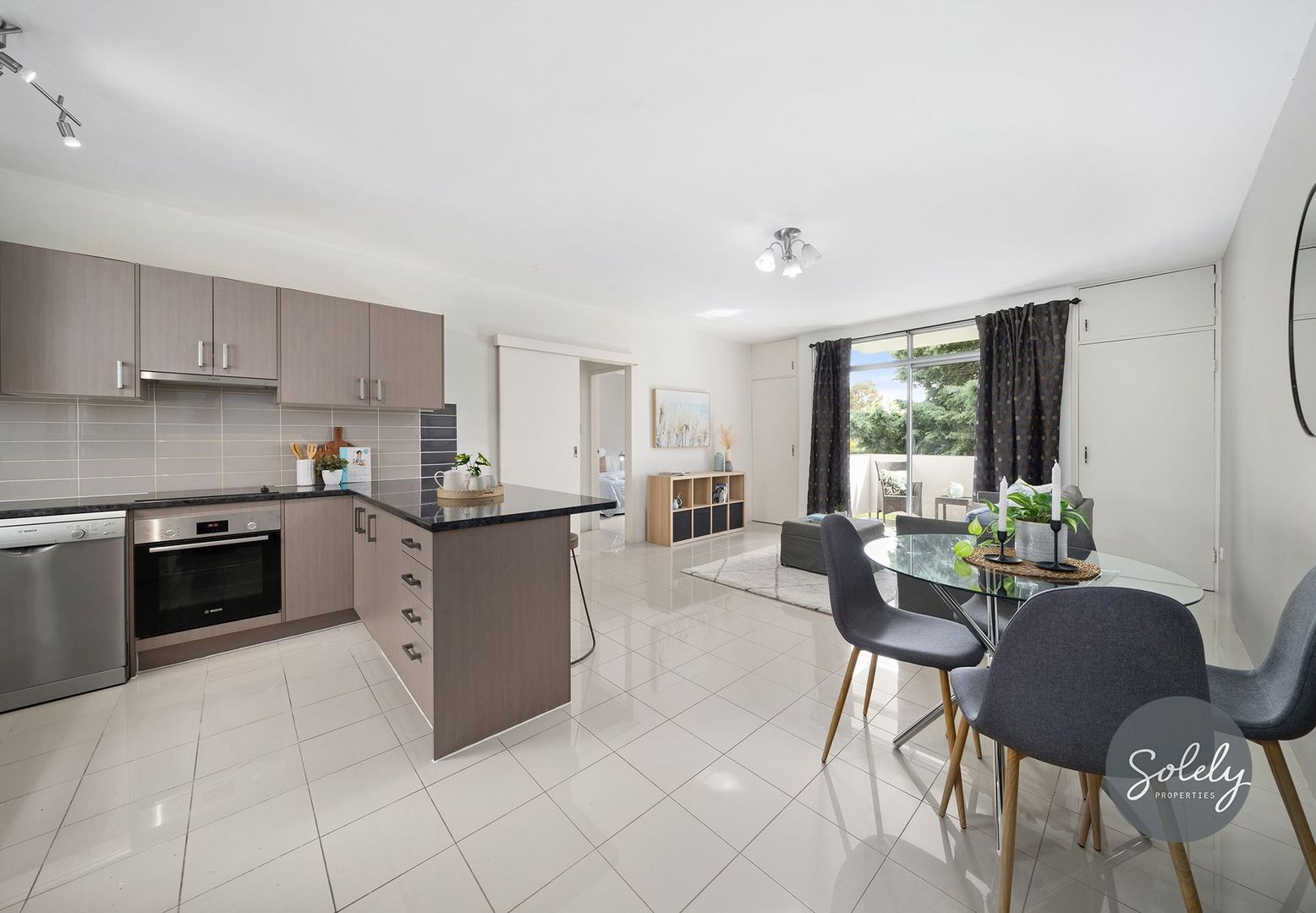 1/112 MacFarland Crescent, Pearce ACT 2607, Image 2