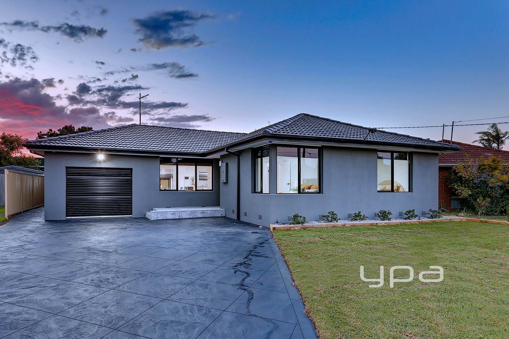 33 Wolverton Drive, Gladstone Park VIC 3043, Image 0