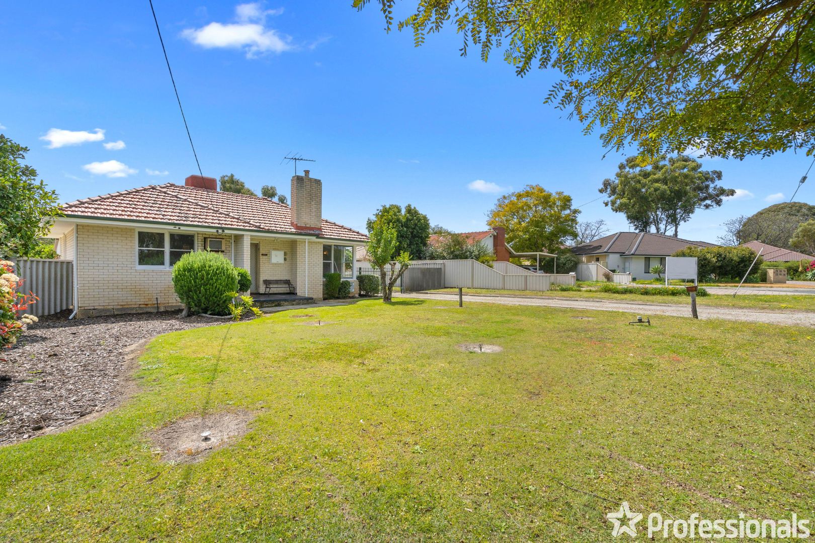 16 Gotha Way, Forrestfield WA 6058 House For Rent 440 Domain